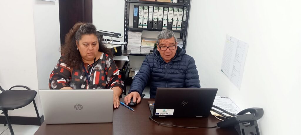 CAPACITACIÓN A ALCALDE MUNICIPAL DE LA ESPERANZA, QUETZALTENANGO