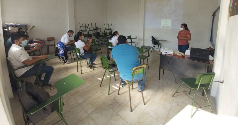 CAPACITACIÓN A MUNICIPALIDADES DEL DEPARTAMENTO DE RETALHULEU