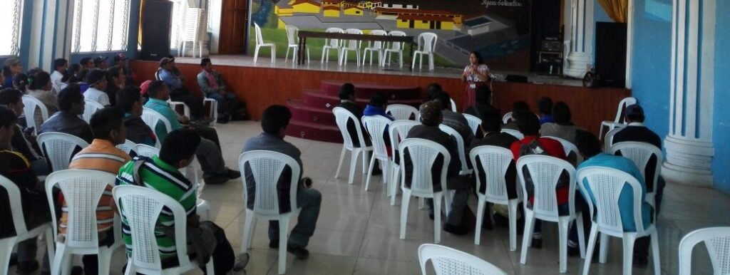 Capacitación sobre el Siscode en San Bartolo A.C. Totonicapán