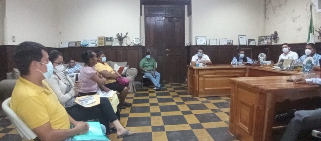 REUNIÓN CON COCODES Y AUTORIDADES MUNICIPALES DE RETALHULEU, RETALHULEU