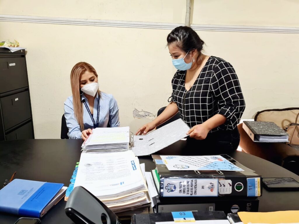 REVISIÓN DE EXPEDIENTES DEL CODEDE DE RETALHULEU