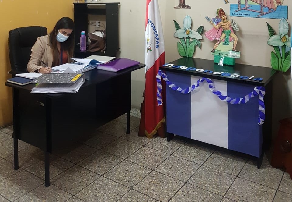 REVISIÓN DE EXPEDIENTES EN EL CODEDE TOTONICAPÁN