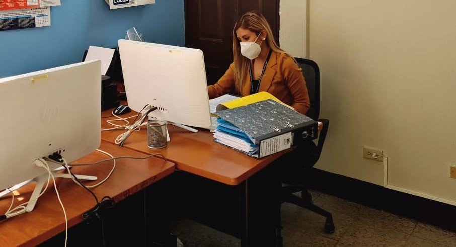 REVISIÓN DE EXPEDIENTES EN SOLOLÁ