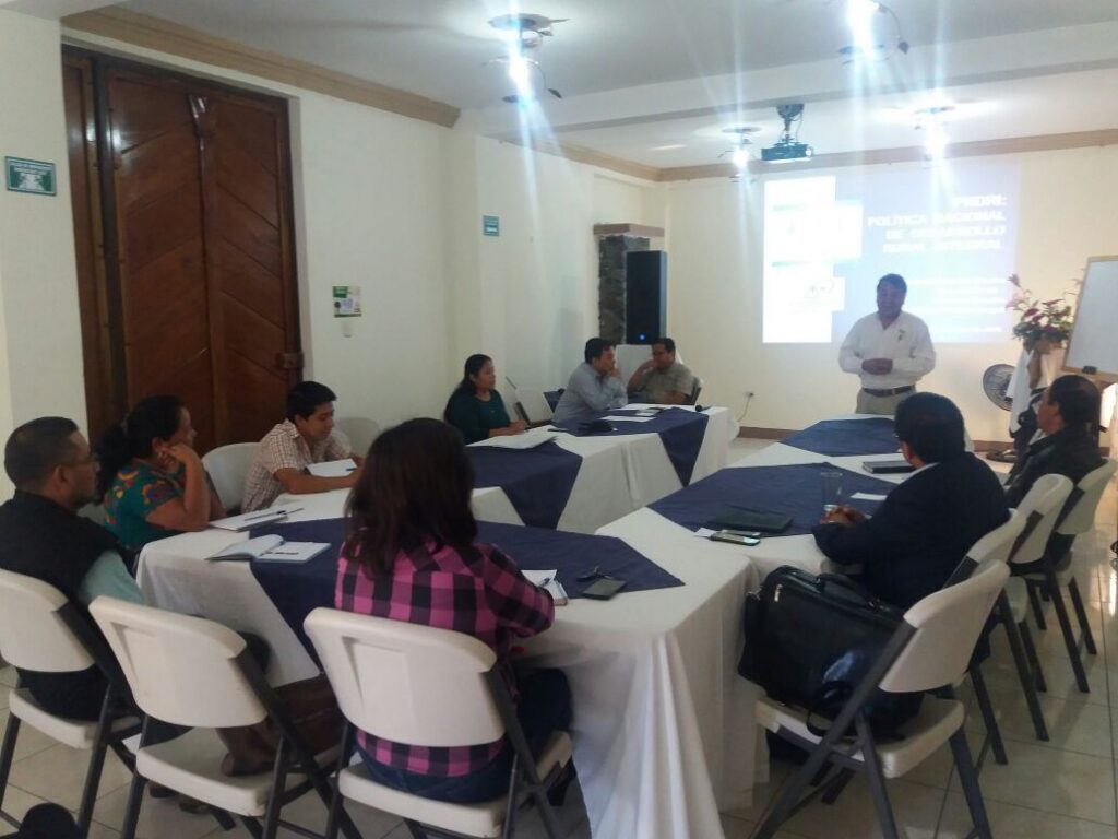 Reunión Codedri Sololá y Promotores del Coredur Suroccidente