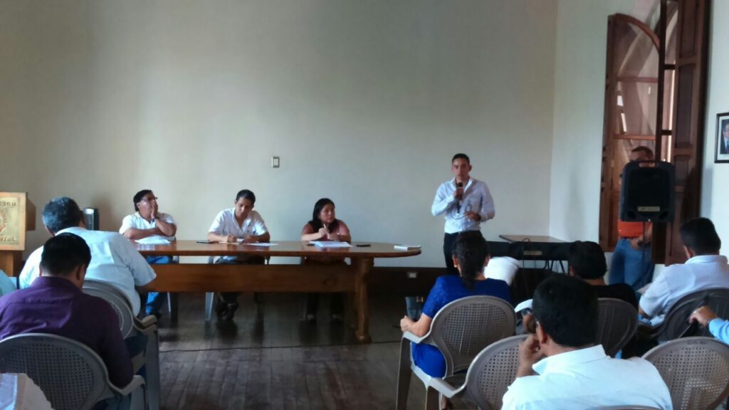 Reunión de trabajo en Retalhuleu