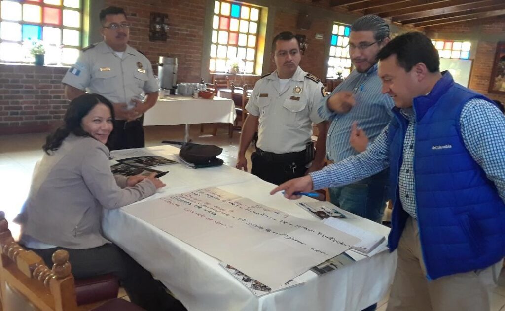 TALLER SOBRE DERECHOS HUMANOS